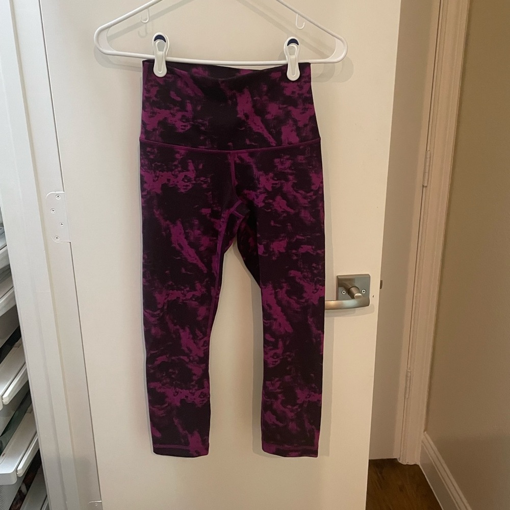 Lululemon Wunder Under Reversible Cropped 25” Leggings - Picture 3 of 11